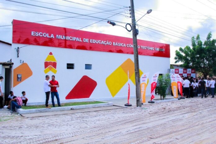 escola-povoado-murici-penedo.jpeg