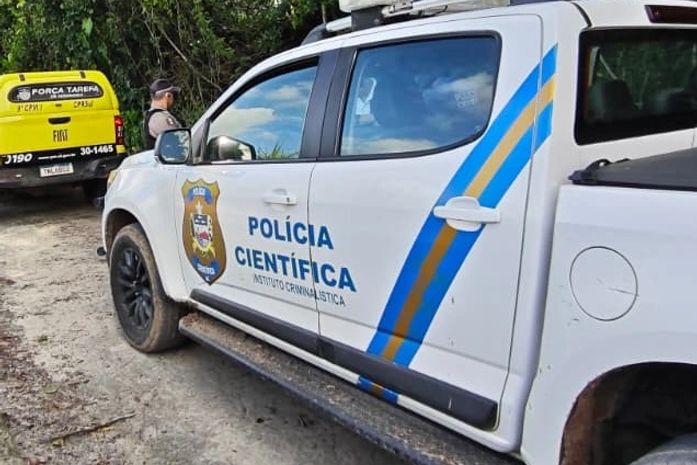 Polícia investiga achado de cadáver com perfurações de arma de fogo em Maceió