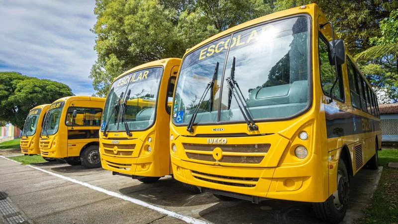 Confira as rotas dos transportes gratuitos para eleitores em todos os municípios de Alagoas