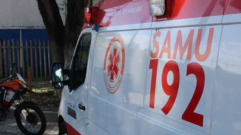Homem é baleado na cabeça em praça no bairro do Feitosa
