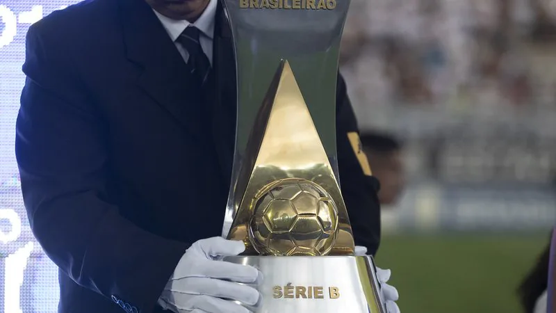 Série B: veja as chances de acesso e rebaixamento na reta final